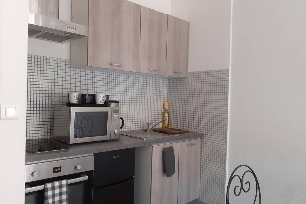 Apartment Coeur De Au 1er 66m2, Vu Sur La Place